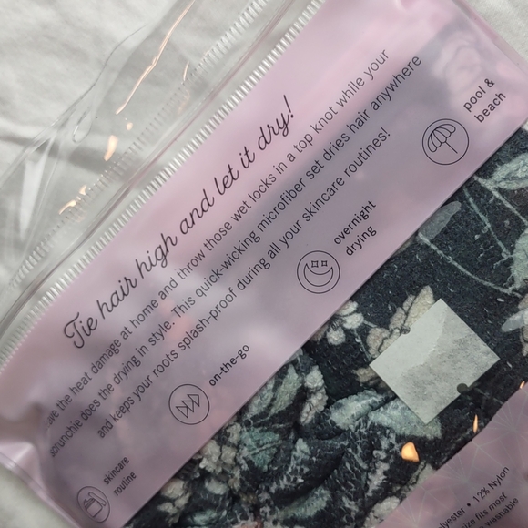 3/$20 Lemon Lavender high & dry microfiber scrunchie & headband duo NWT - Picture 7 of 9